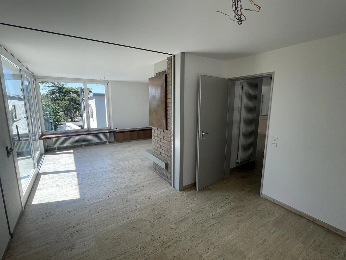 6.5-Room Single-Family Home with Pool and Double Garage in Arlesheim for Rent - Photo 10 of 12