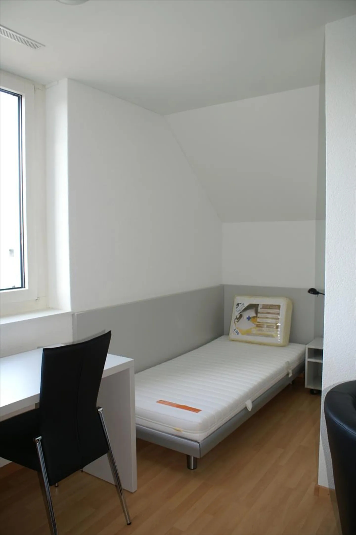 Furnished apartment for rent - Photo 2 of 6