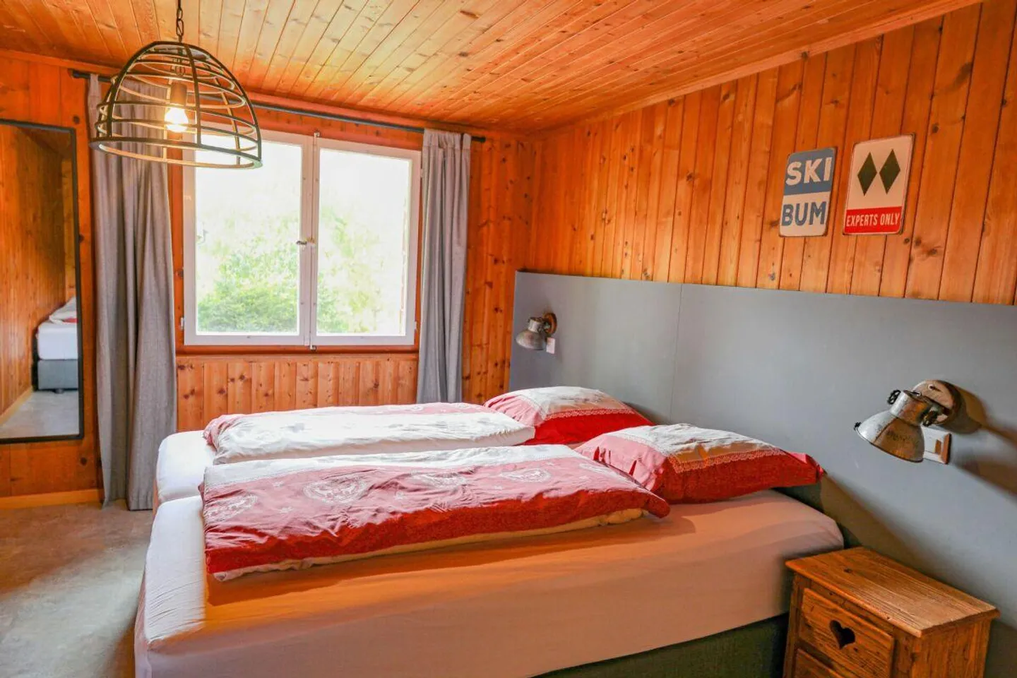 Gemütliches Wohnhaus mit zwei Wohneinheiten, grosszügigem Umschwung und schönem Ausblick - Foto 3 von 6