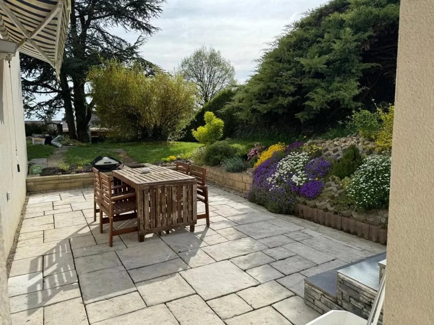 In una zona tranquilla, bella villa individuale, intimità e raro fascino! - Foto 1 di 9