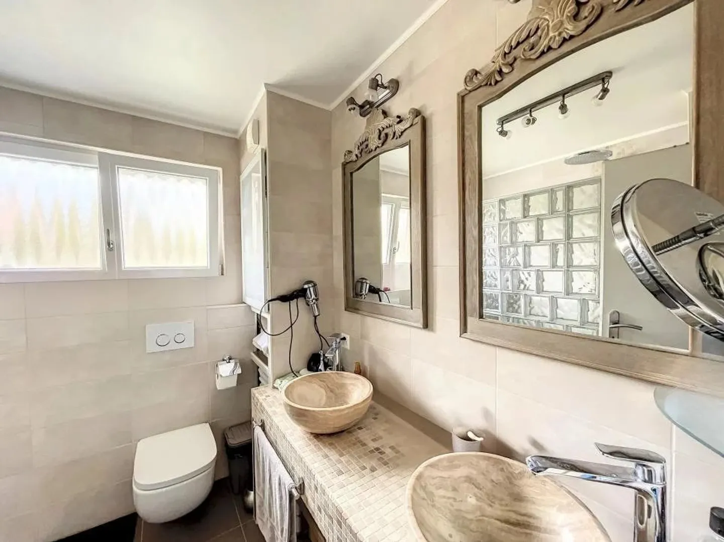 In una zona tranquilla, bella villa individuale, intimità e raro fascino! - Foto 4 di 9