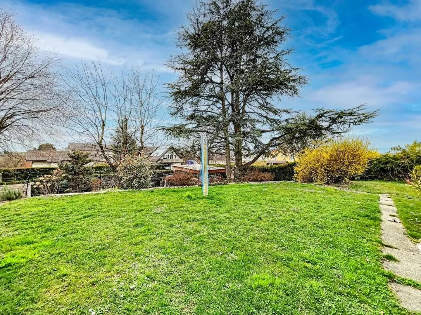 In una zona tranquilla, bella villa individuale, intimità e raro fascino! - Foto 5 di 9