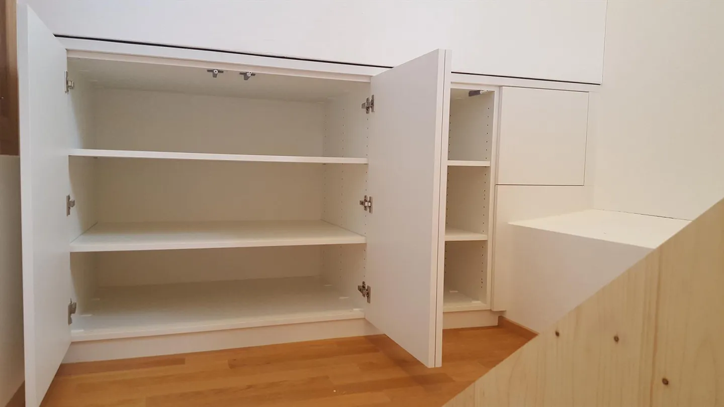 Charmante 2.5-Zimmer-Maisonette in historischer Mühle mit Seesicht - Foto 11 di 18