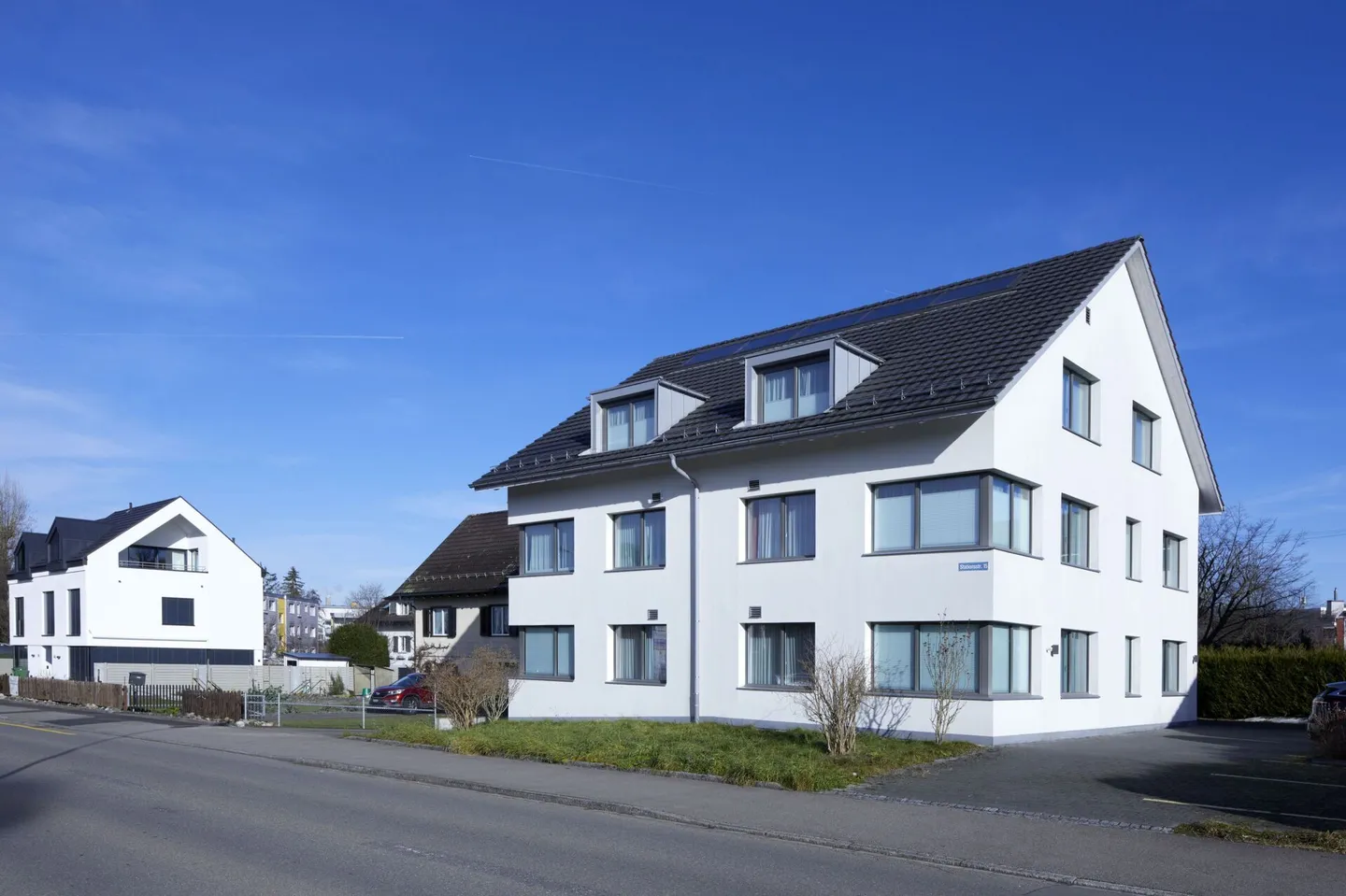 Ein Haus mit Perspektive - Investmentchance in Greifensee - Foto 1 von 4