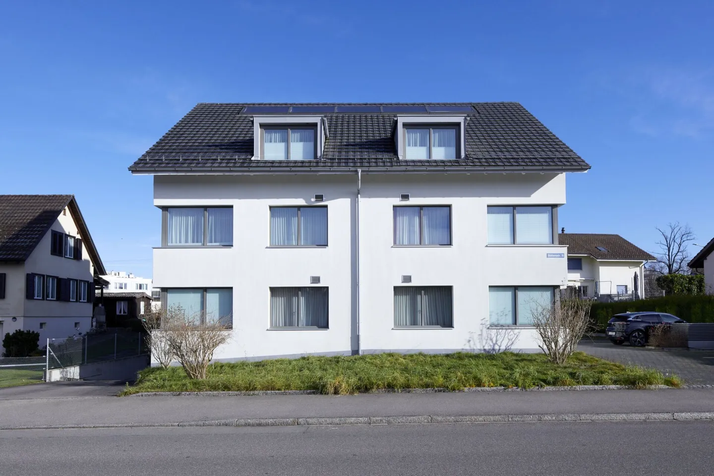 Ein Haus mit Perspektive - Investmentchance in Greifensee - Foto 2 von 4