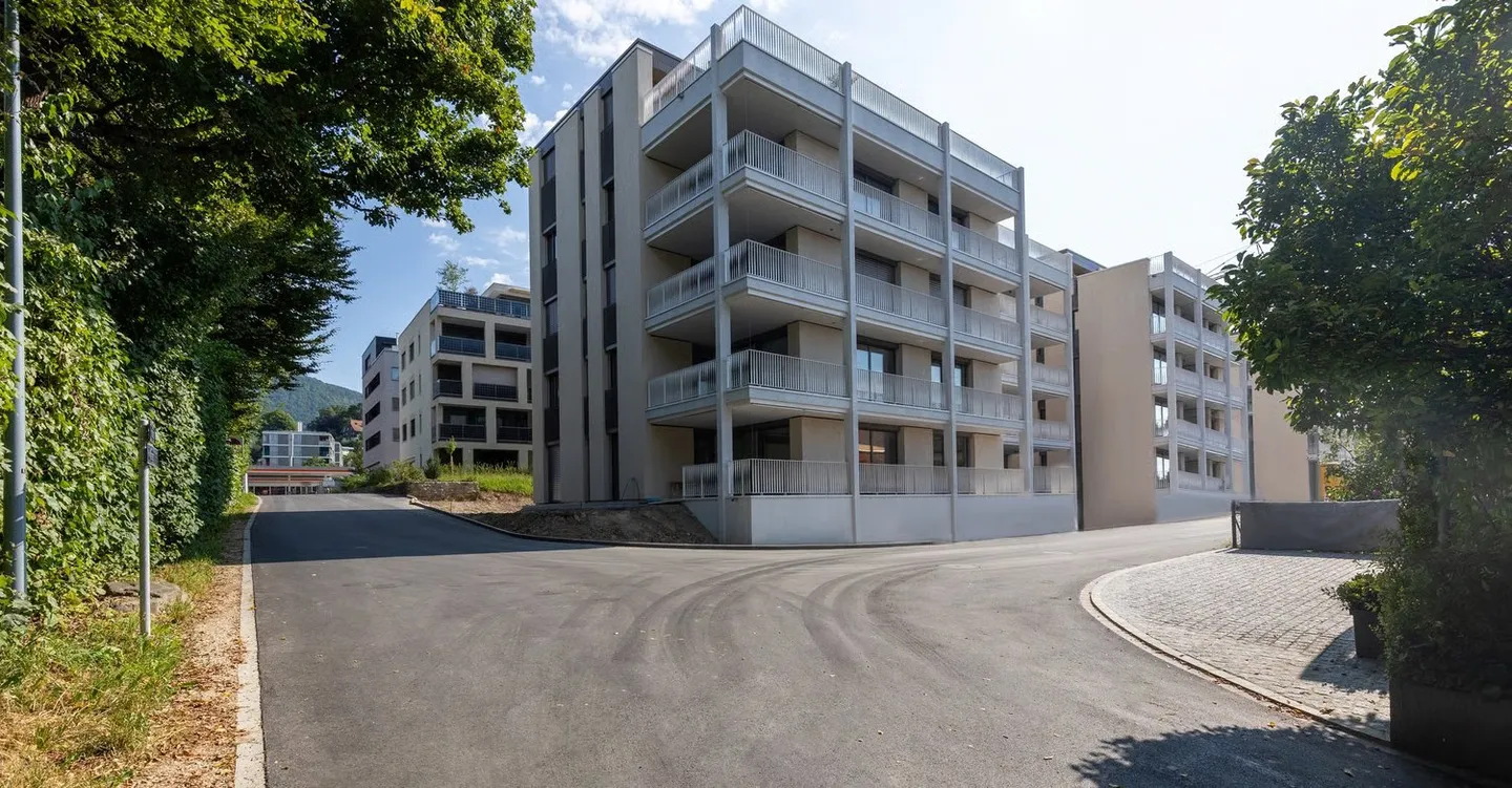 Parking space for rent in underground garage - Photo 3 of 3