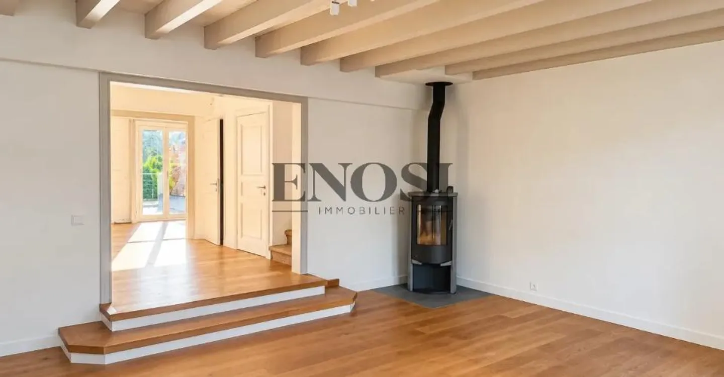A family home between village charm and a view of Lake Geneva - Photo 2 of 8