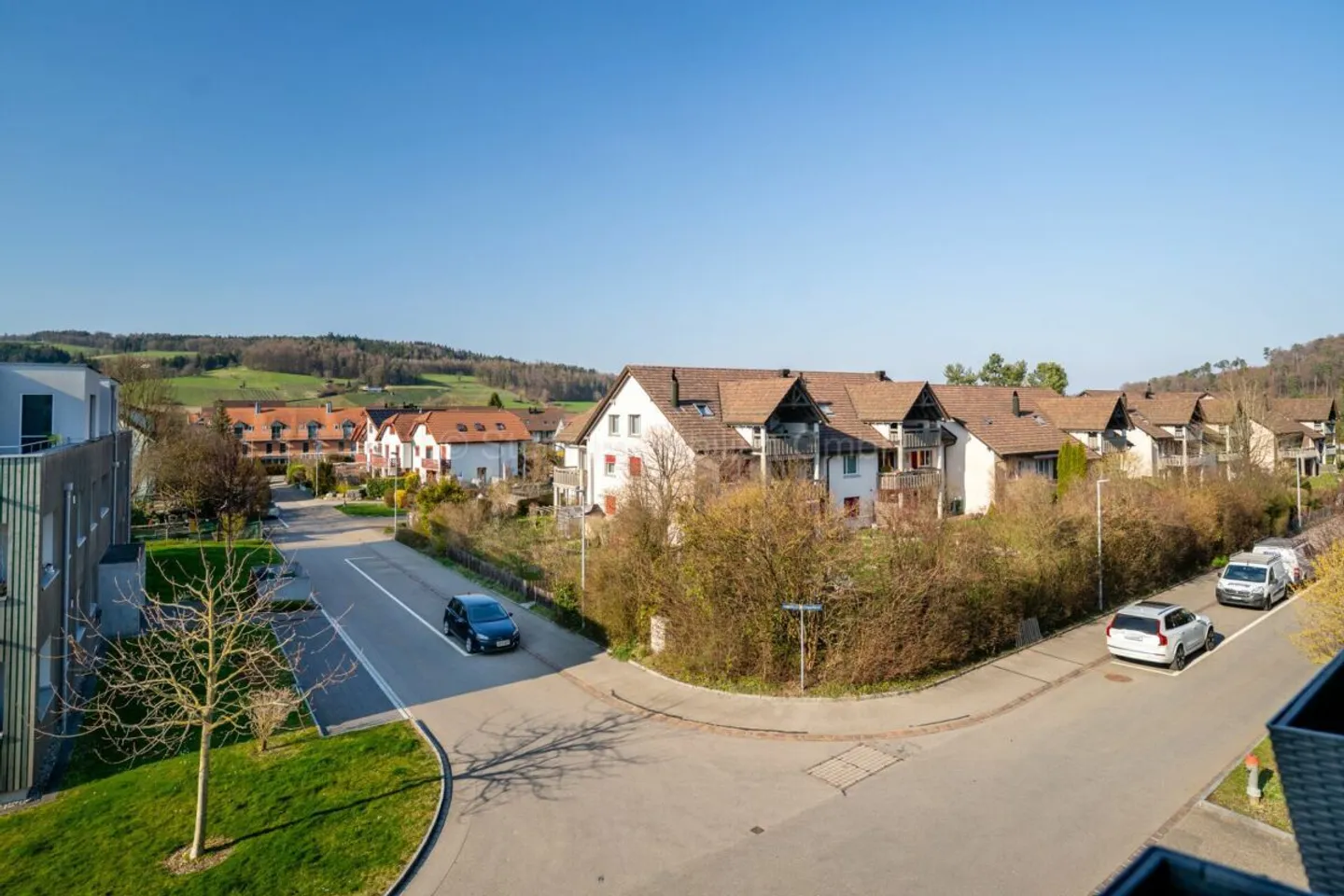 Charmante Dachwohnung in Neftenbach - Foto 3 von 20