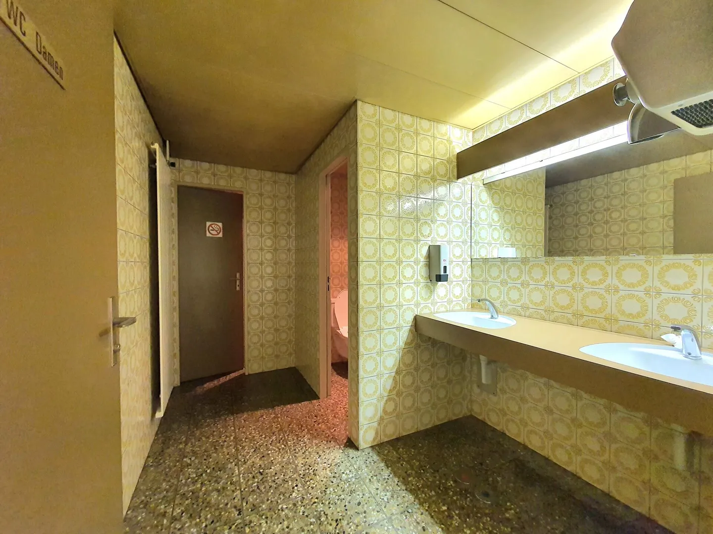 Espace commercial au centre de Sursee - Photo 7 sur 8