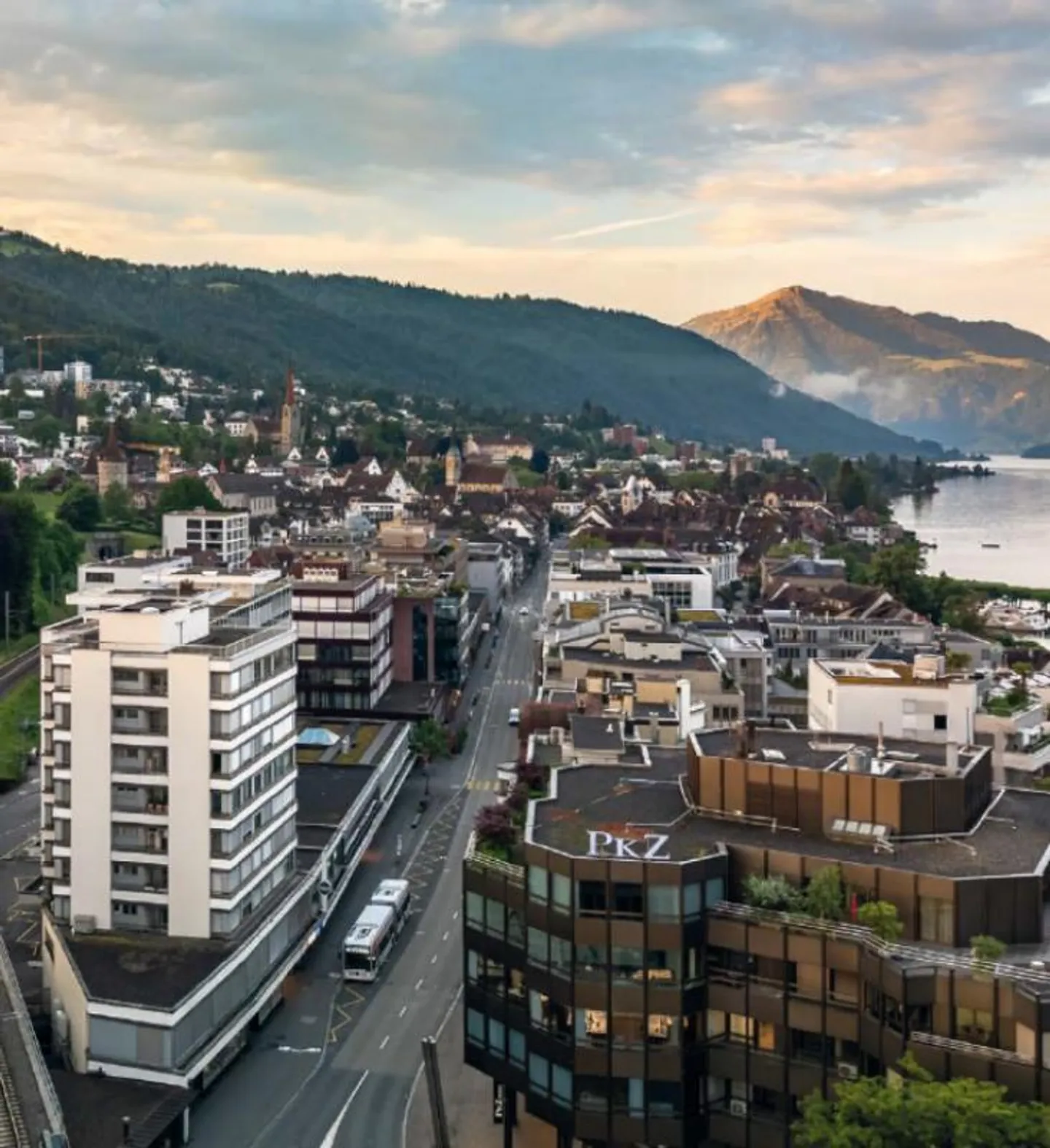 Places de stationnement dans un emplacement central à Zug - Photo 1 sur 1