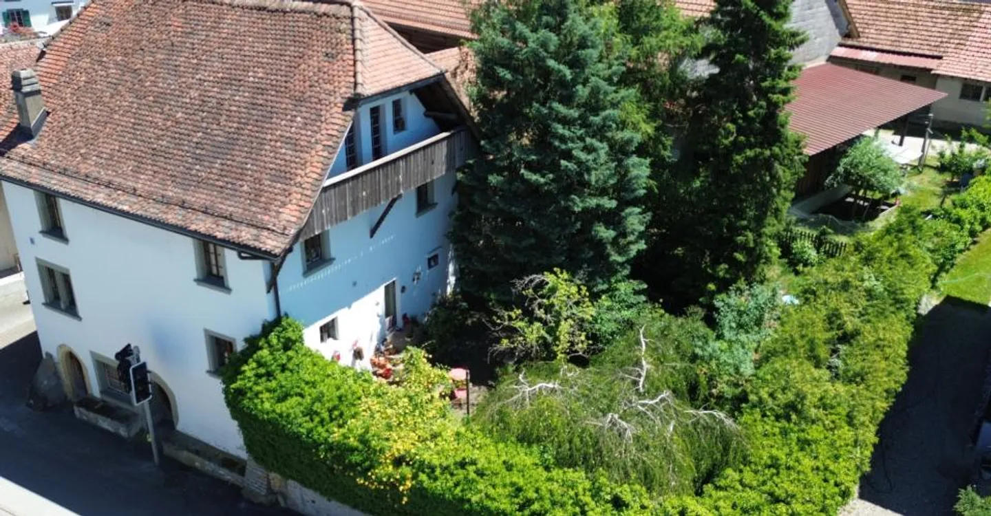 Magnifica casa del XVI secolo, che combina l'eleganza di un tempo con il comfort contemporaneo - Foto 1 di 4
