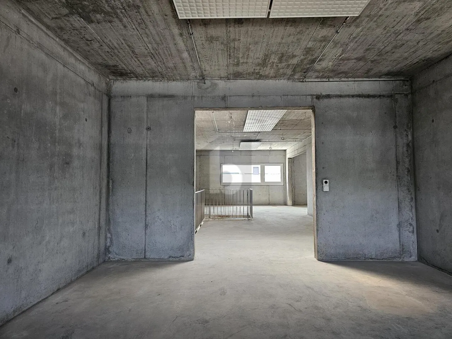 Doppelhalle mit Arbeitskostenbeteiligung - Foto 4 von 5