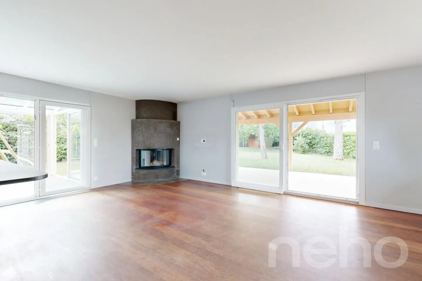 Casa a schiera angolare con ampio giardino a Vessy - Foto 2 di 12