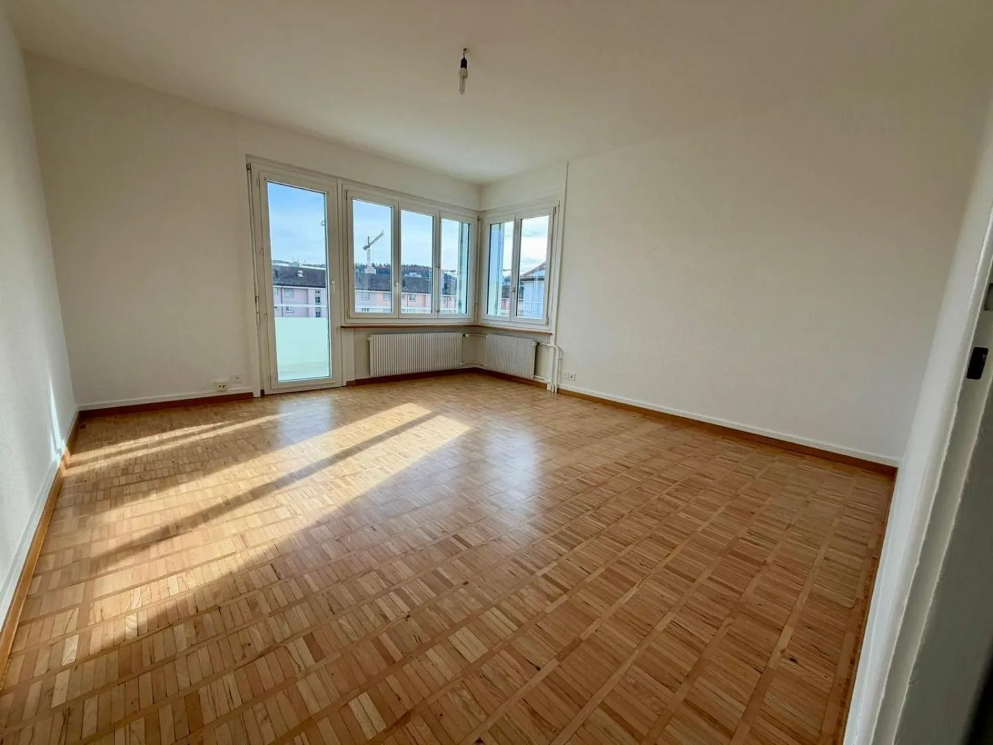 3.5 Room Apartment - Photo 1 of 6