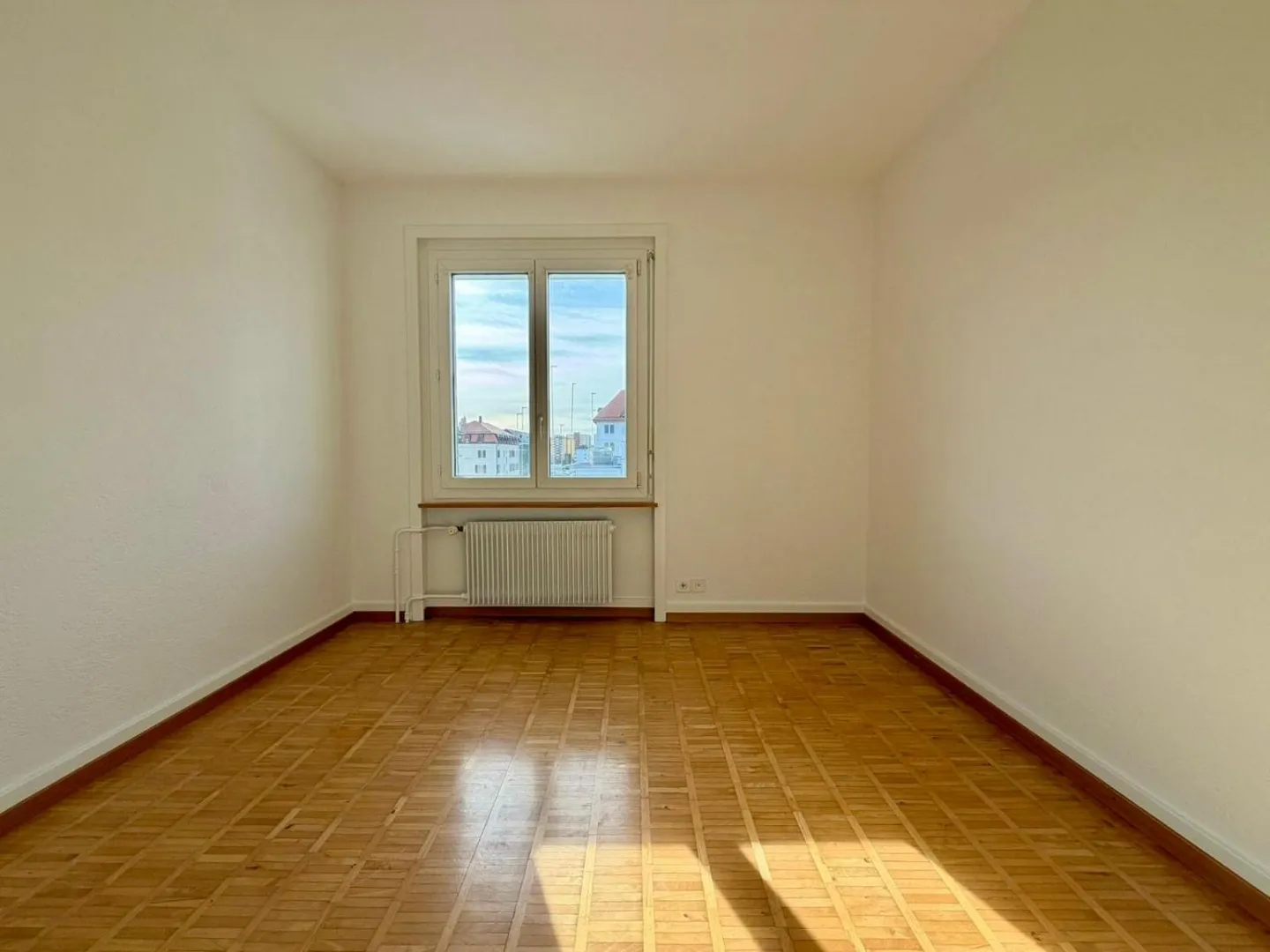 3.5 Room Apartment - Photo 2 of 6