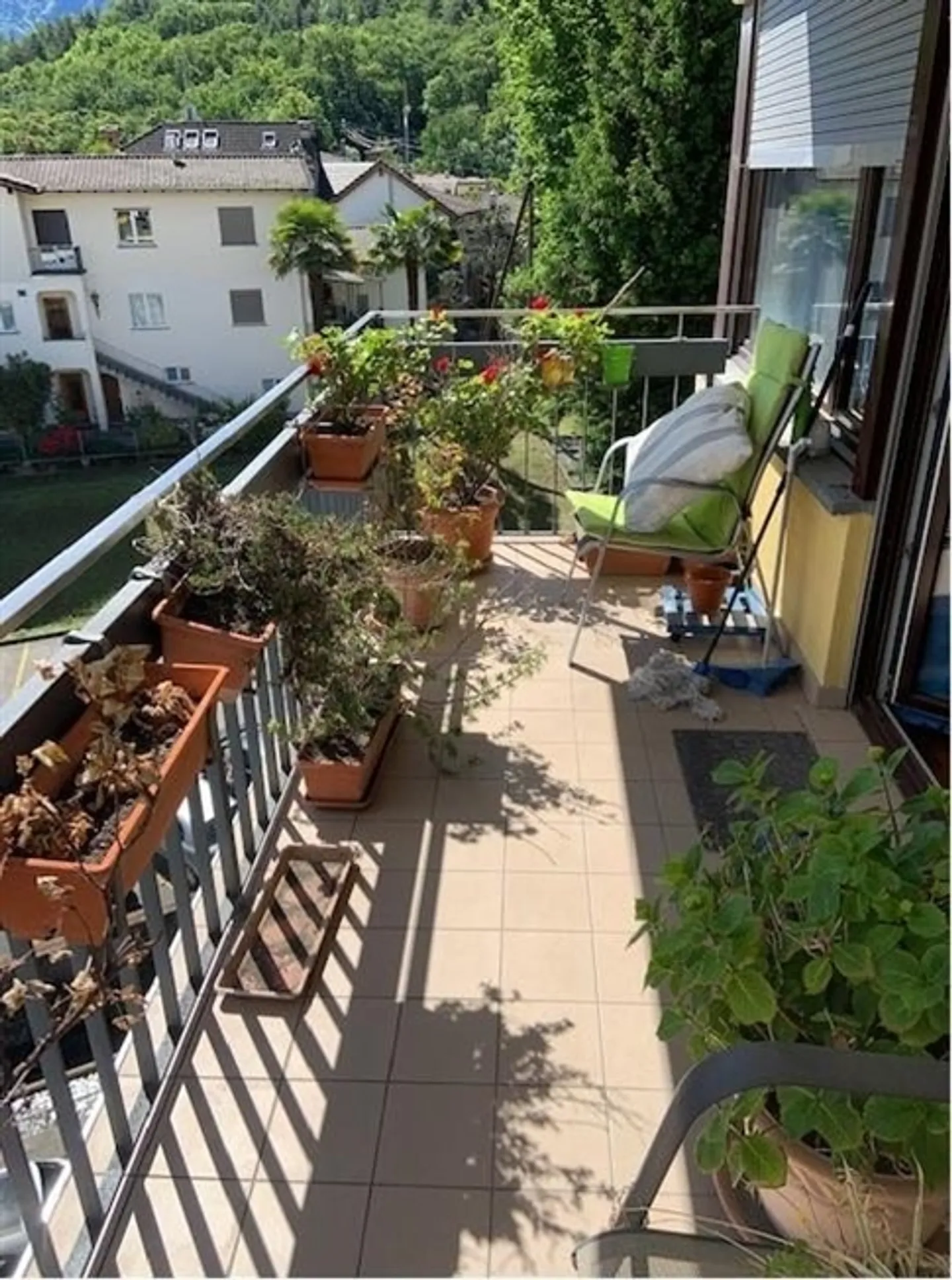 «Appartamento 3.5 locali a Losone con posteggio esterno / 3.5 Zimmer-Wohnung in Losone mit Aussenparkplatz» - Foto 11 di 17