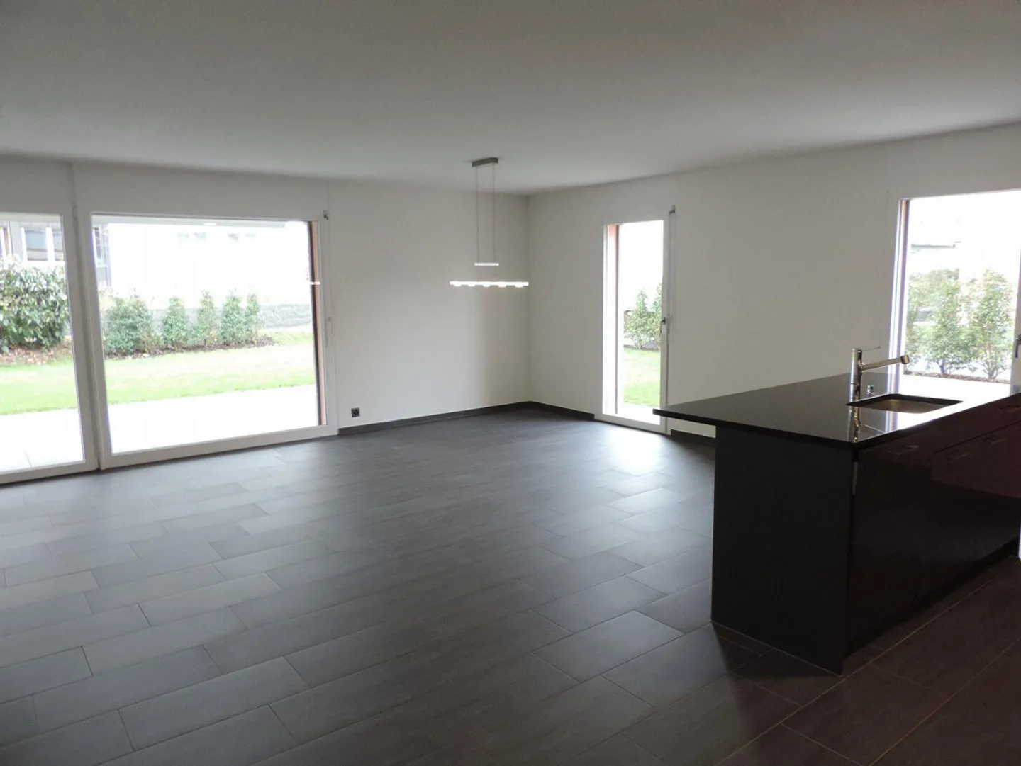 Superbe appartement de 4,5 pièces au rez-de-chaussée - Photo 5 sur 13