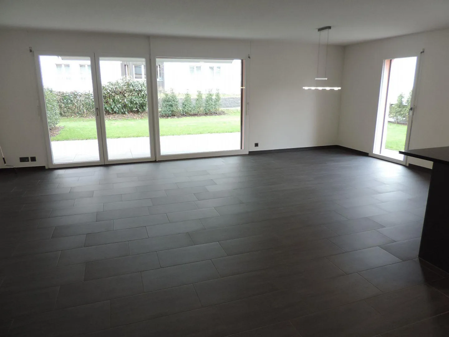 Superbe appartement de 4,5 pièces au rez-de-chaussée - Photo 6 sur 13