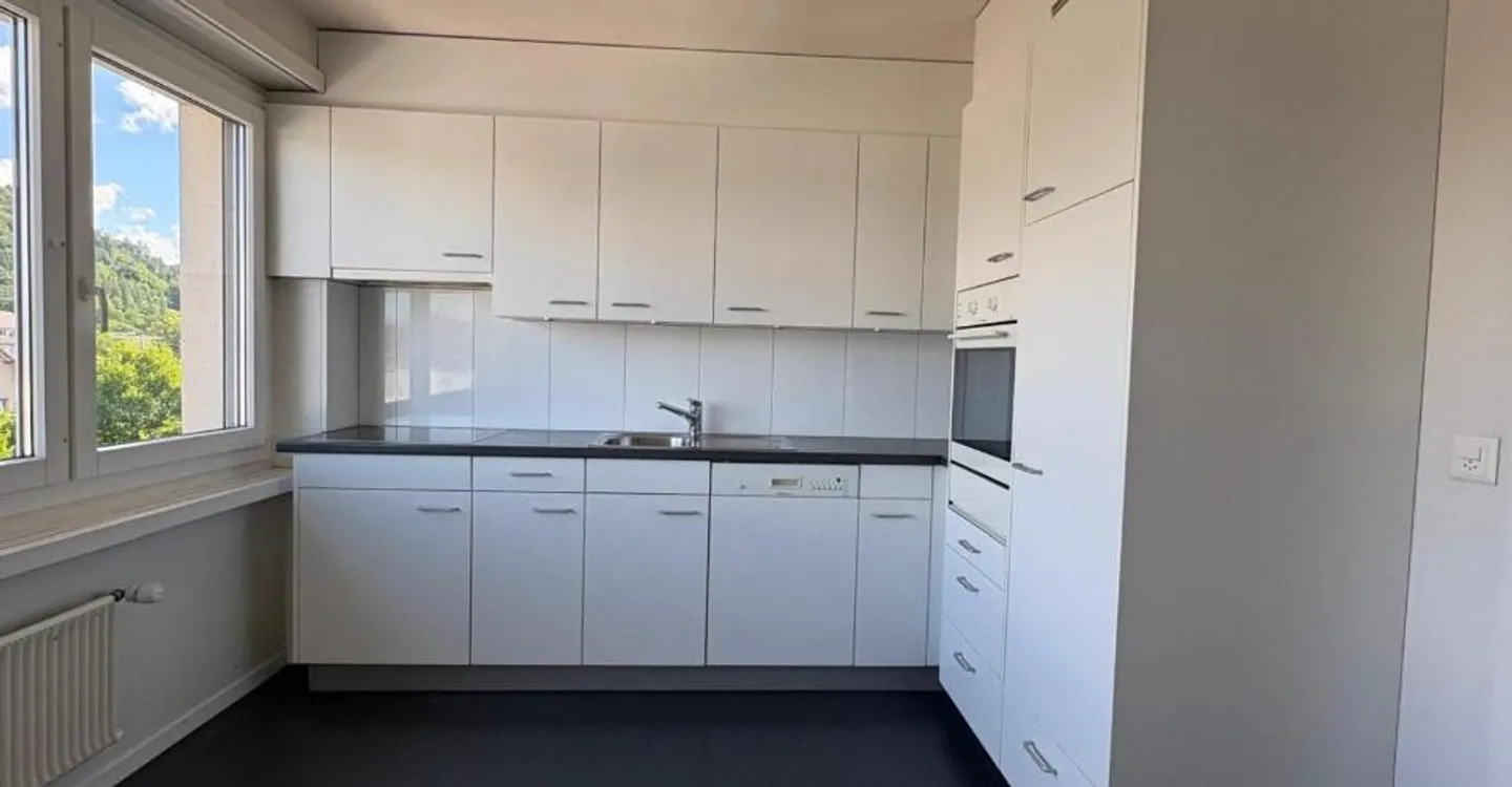 Appartamento centrale di 4 stanze a Burgdorf! - Foto 2 di 11