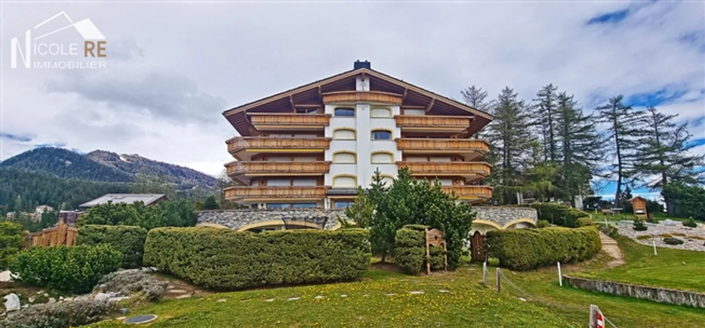 Vivere lussuoso sul campo da golf con vista mozzafiato sulle Alpi! - Foto 3 di 20