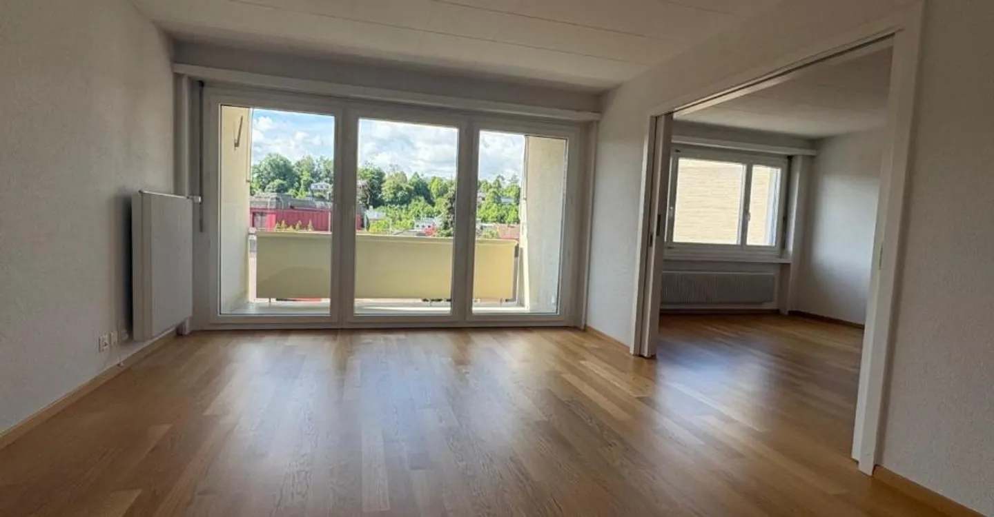 Appartamento centrale di 4 stanze a Burgdorf! - Foto 7 di 11