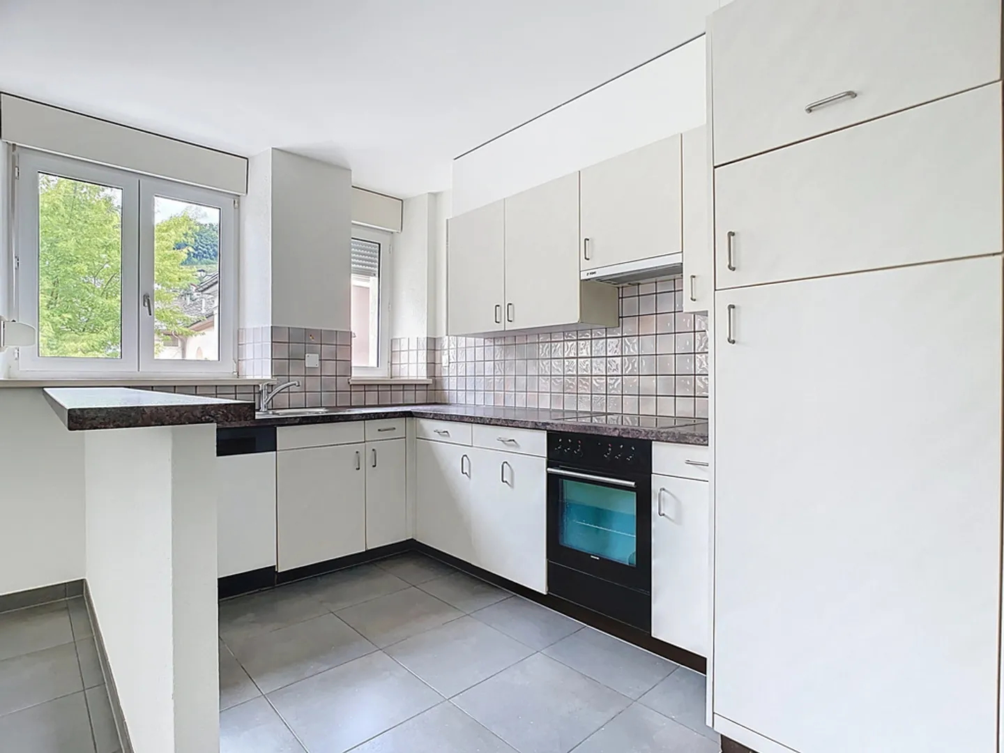Appartement à louer - Photo 3 sur 12