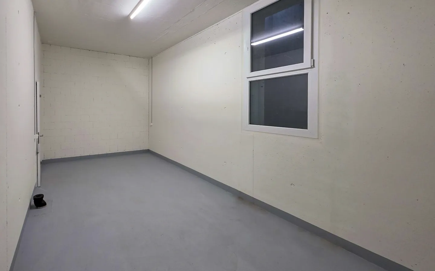 Espace de rangement spacieux de 20 m² dans le développement moderne 'Sonnengarten' - Photo 2 sur 5