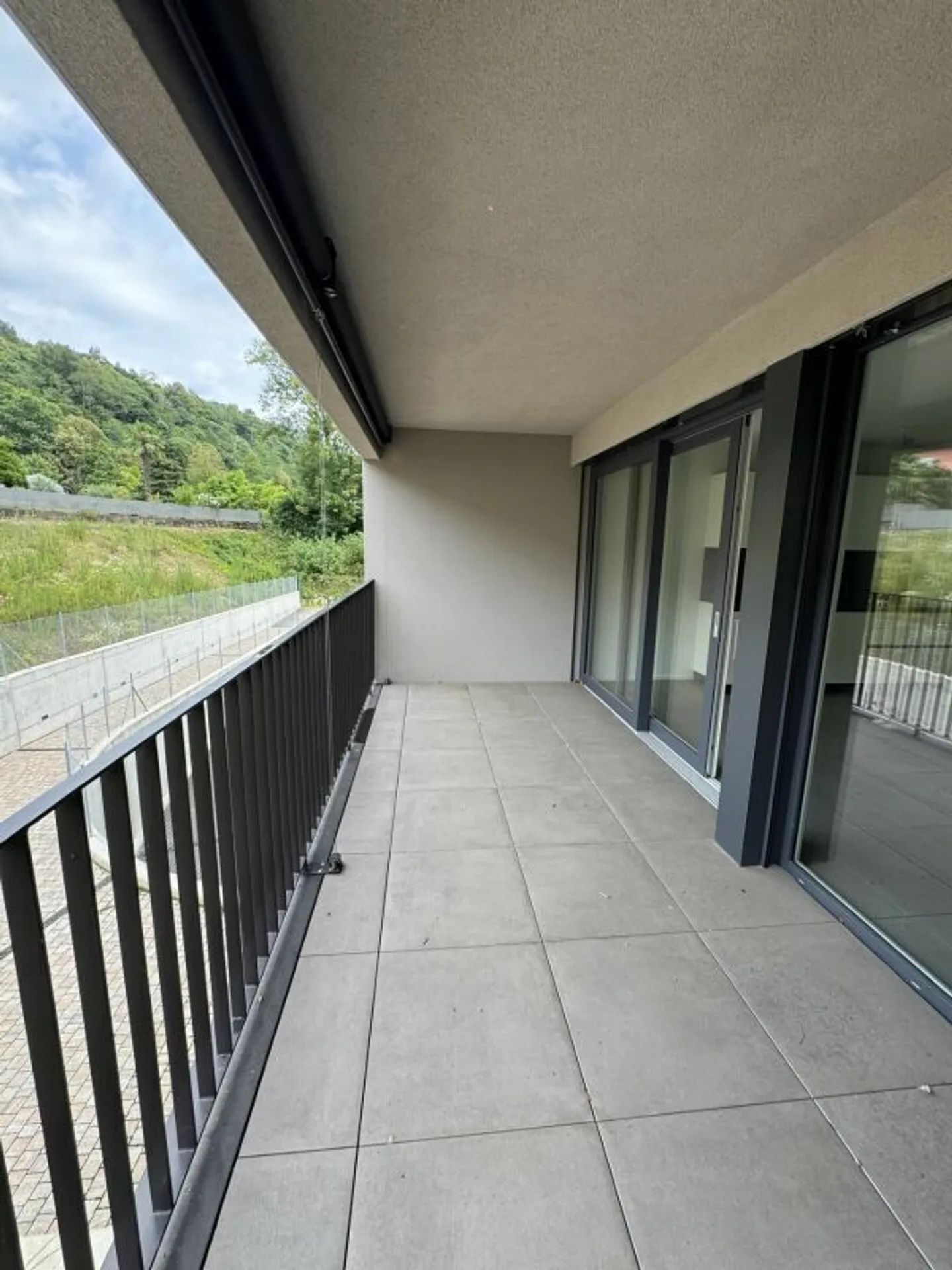 Monteggio | 3.5 Nuovo | Affitto 1'320 | Spese accessorie 180 | Posto auto 100 - Foto 10 di 11