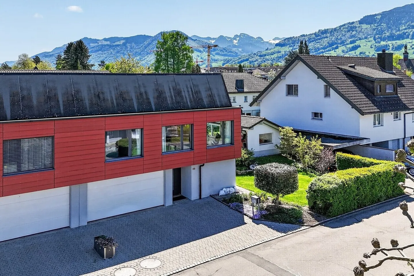 Charmantes Doppeleinfamilienhaus in Lachen - Foto 3 von 26