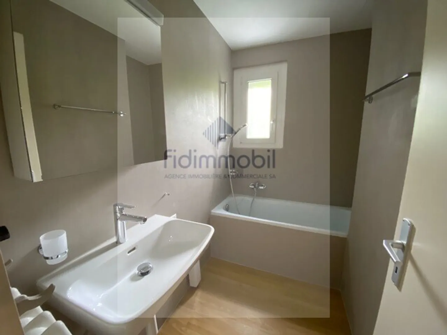In affitto, 3,5 stanze, Primevères 2, Le Locle Completamente ristrutturato - Foto 7 di 8