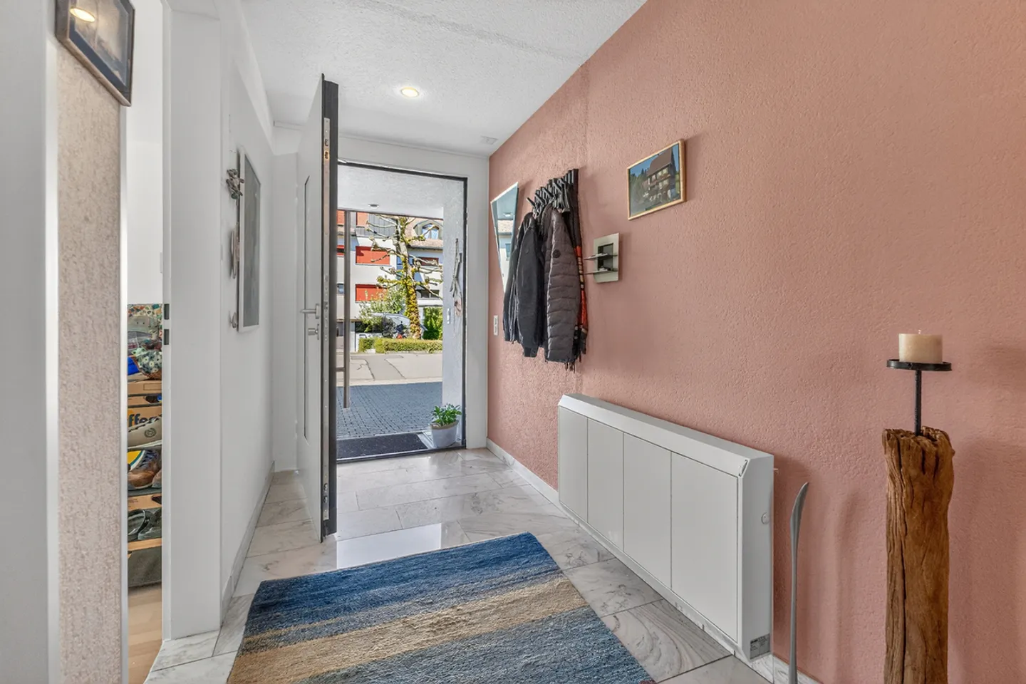 Charmantes Doppeleinfamilienhaus in Lachen - Foto 11 von 26