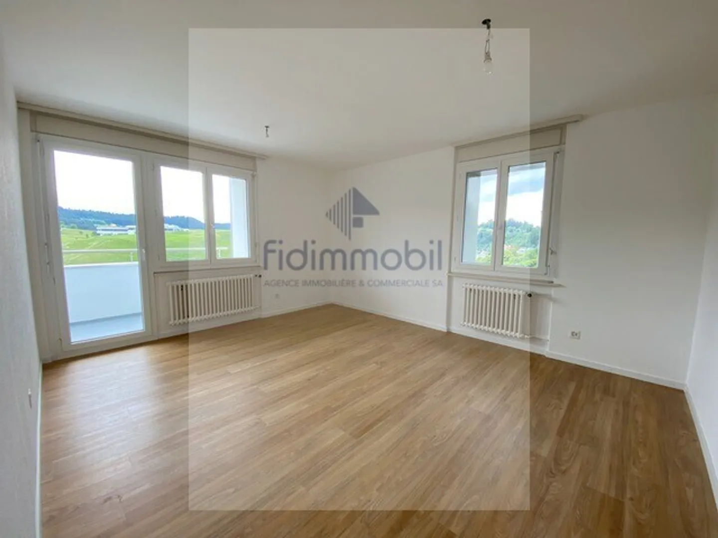 In affitto, 3,5 stanze, Primevères 2, Le Locle Completamente ristrutturato - Foto 4 di 8