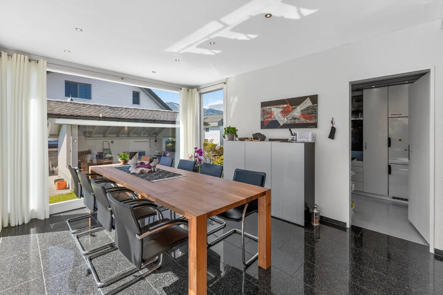 Charmantes Doppeleinfamilienhaus in Lachen - Foto 17 von 26