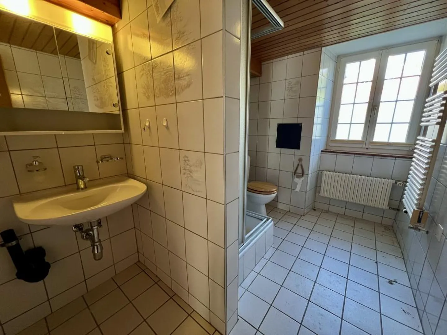 Propriété rurale - maison familiale avec dépendances - Photo 7 sur 13