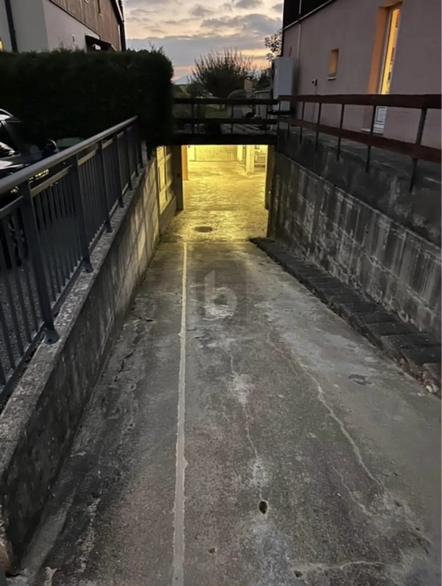 TOP YIELD OF 9% - Photo 1 of 5