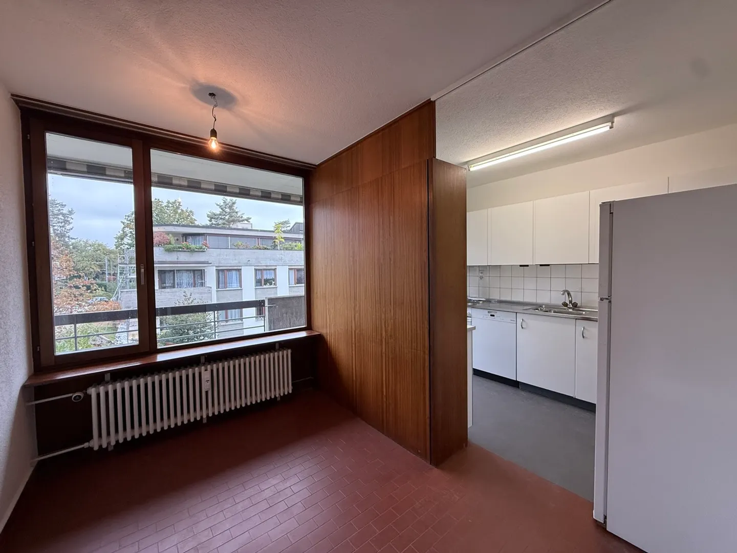 Appartamento ben curato in una posizione tranquilla e in un ambiente verde! - Foto 9 di 12
