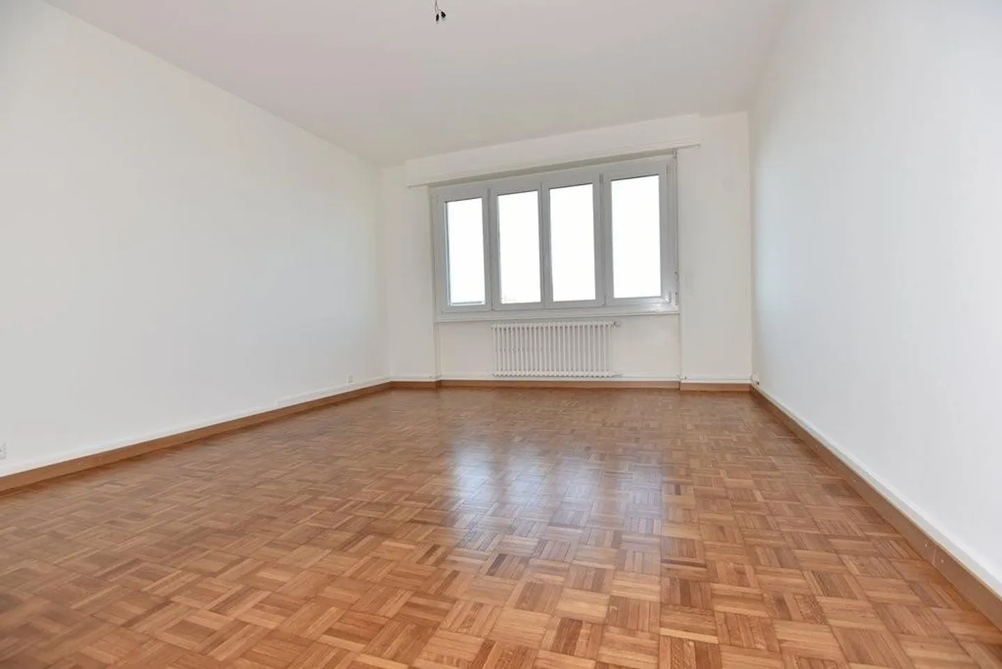 Nel cuore di Pully, vista lago e grande balcone - Foto 6 di 9