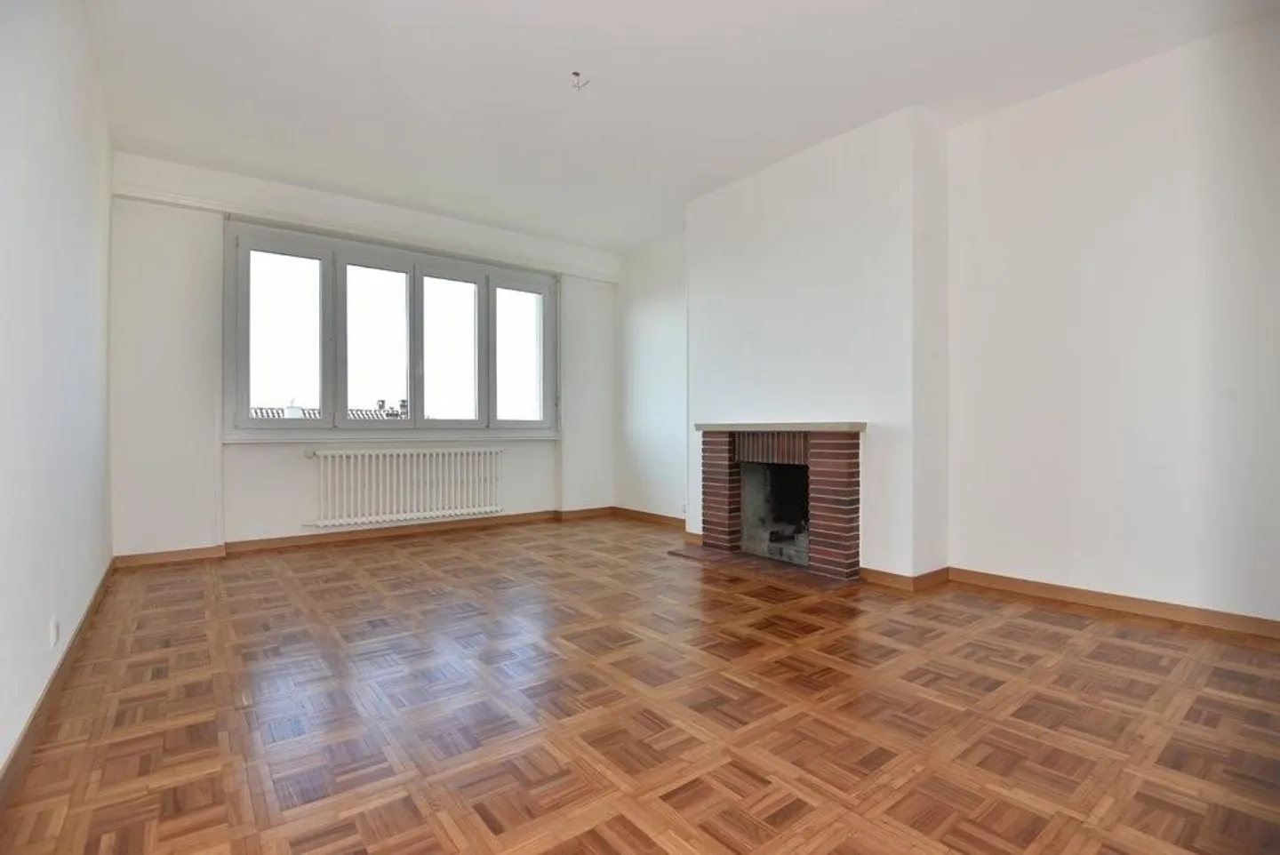 Nel cuore di Pully, vista lago e grande balcone - Foto 2 di 9