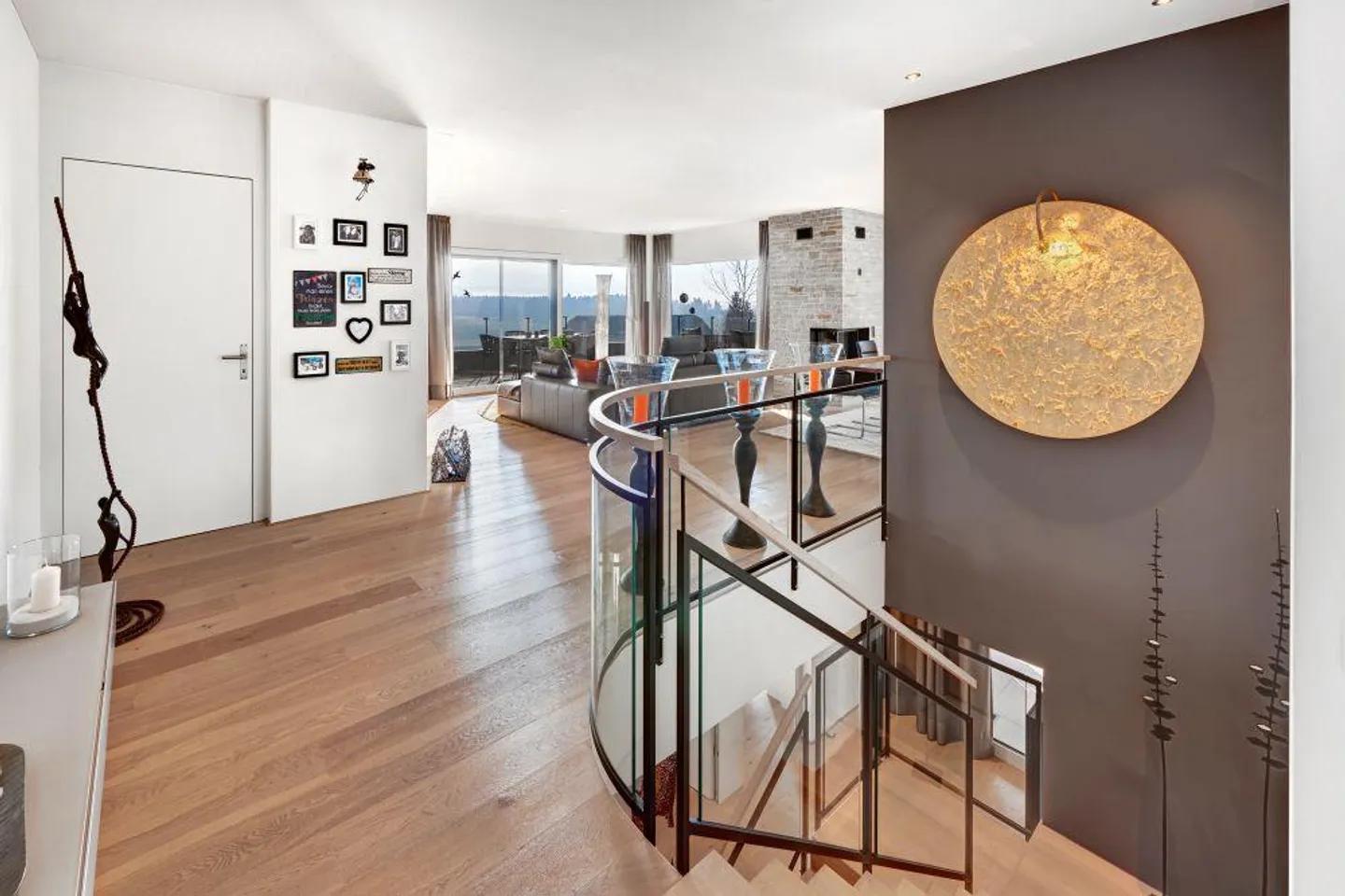 Maisonette di design con charme e vista ampia - Foto 2 di 7