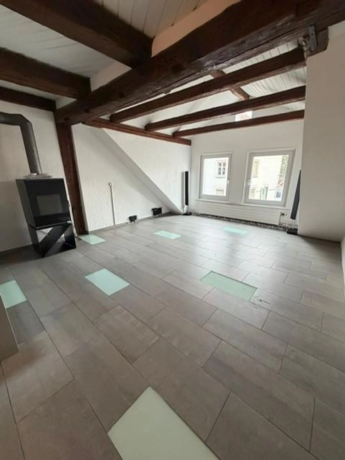 Appartement en duplex rénové de premier choix - Photo 6 sur 14