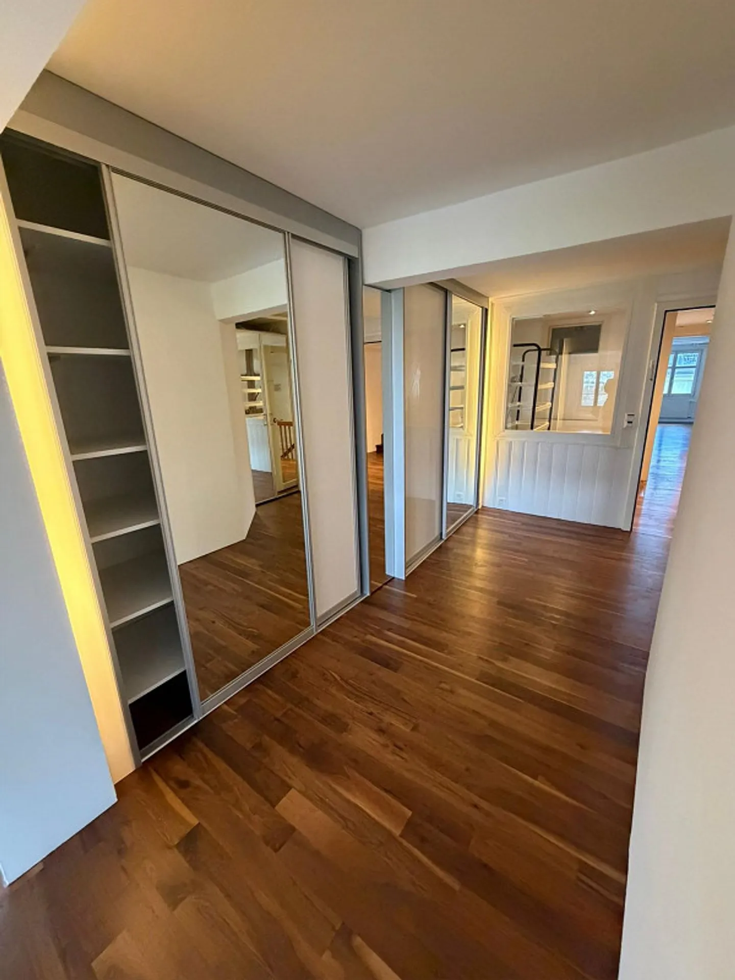 Appartement en duplex rénové de premier choix - Photo 8 sur 14