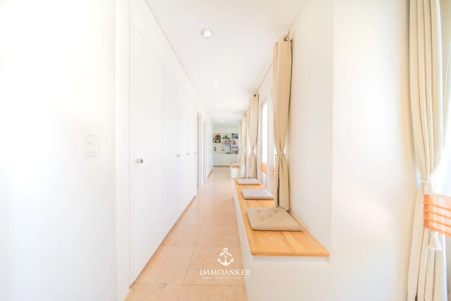 Dein persönliches Refugium: Das exklusive 9.5-Zimmer-Eigenheim mit Seesicht und Pool in Richterswil - Foto 9 von 14