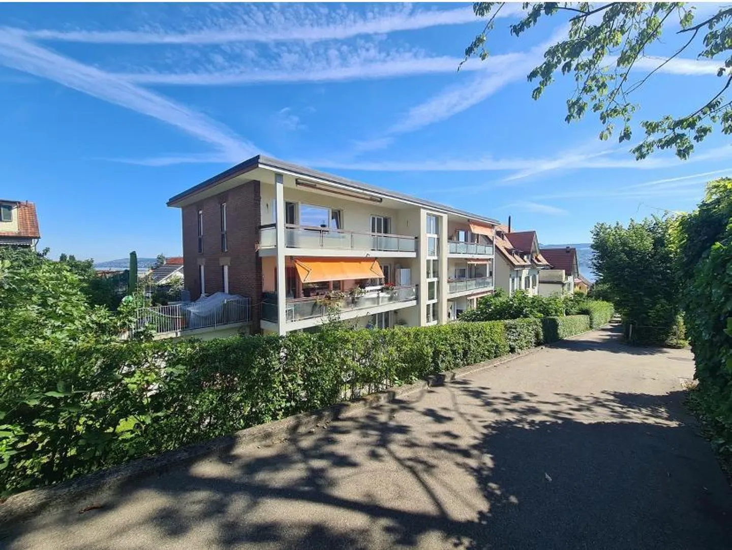 Wohnung mit See- und Bergsicht - Foto 1 von 16