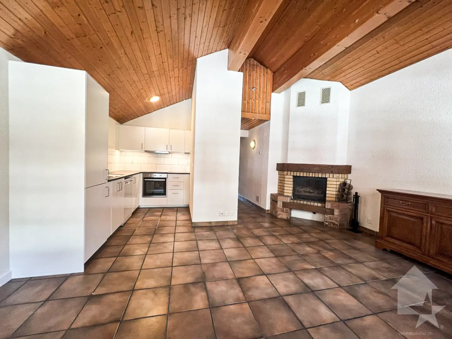Beautiful Apartment in the Center of the Village of Grimentz - Photo 2 of 12
