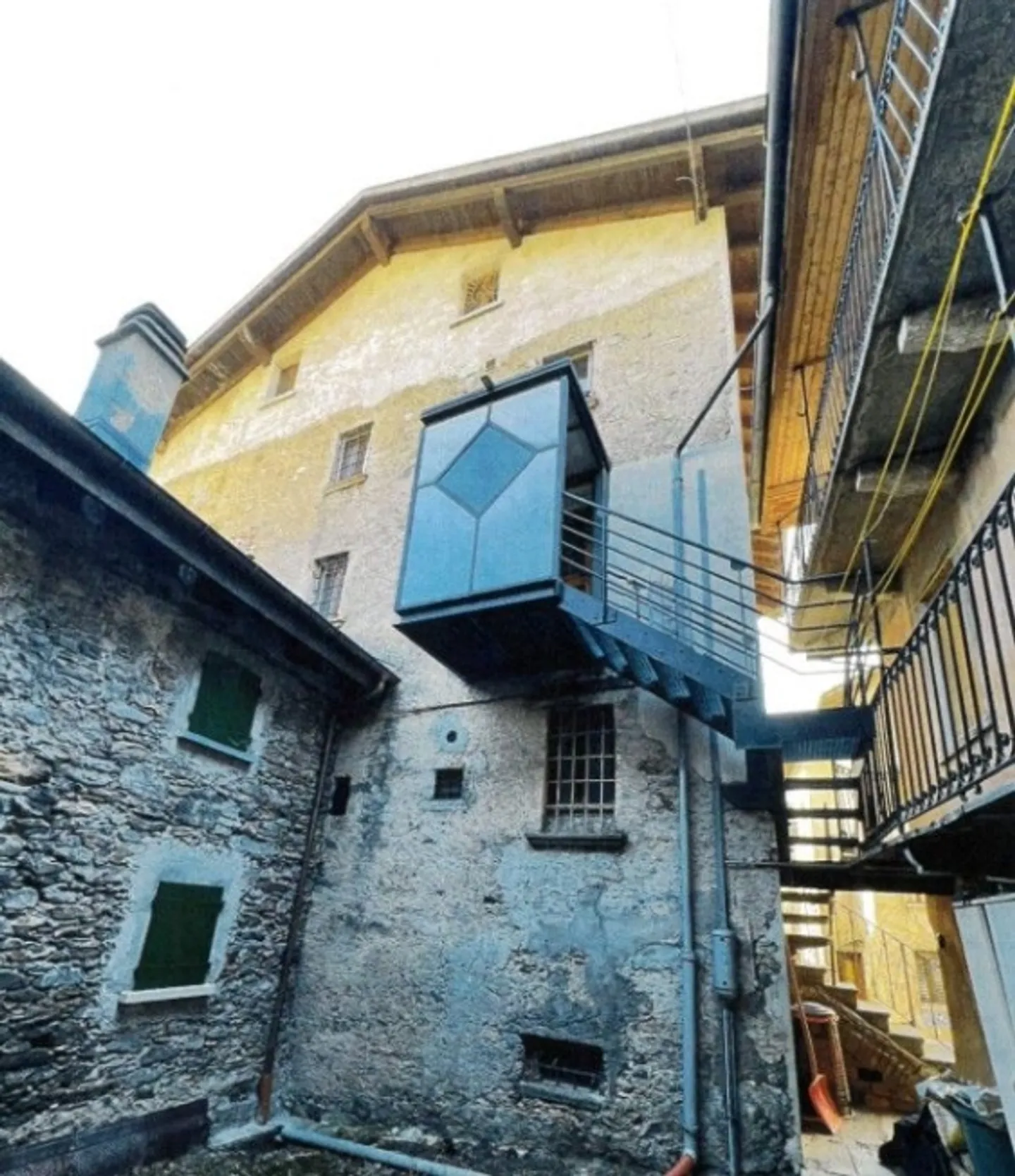 Casa bifamiliare in affitto - Foto 2 di 2