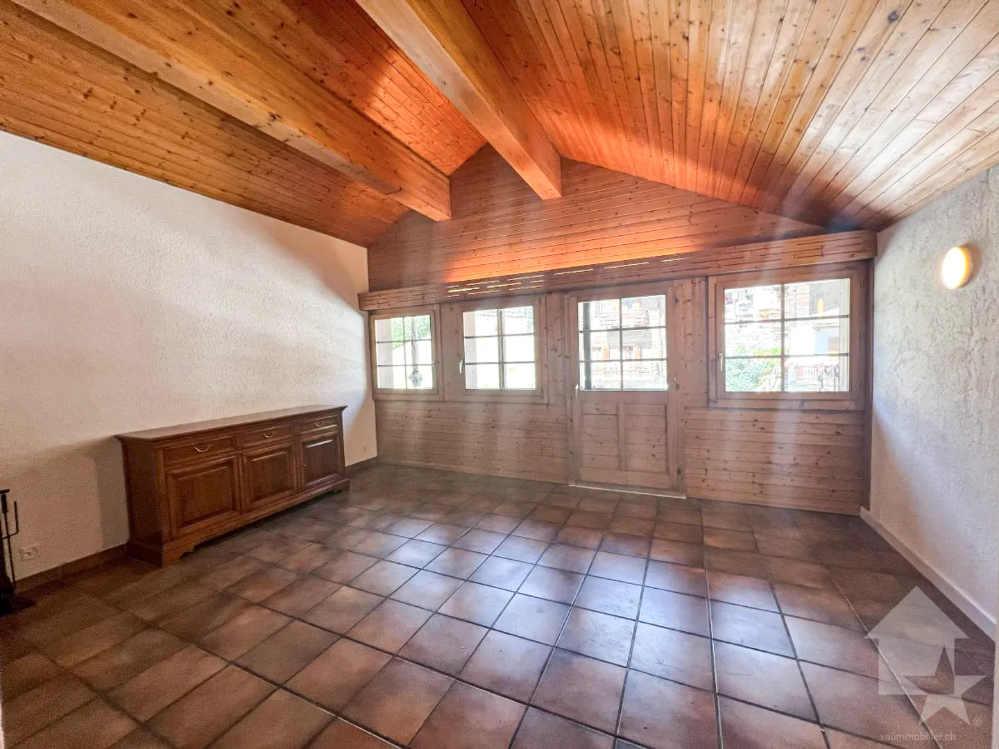 Beautiful Apartment in the Center of the Village of Grimentz - Photo 5 of 12