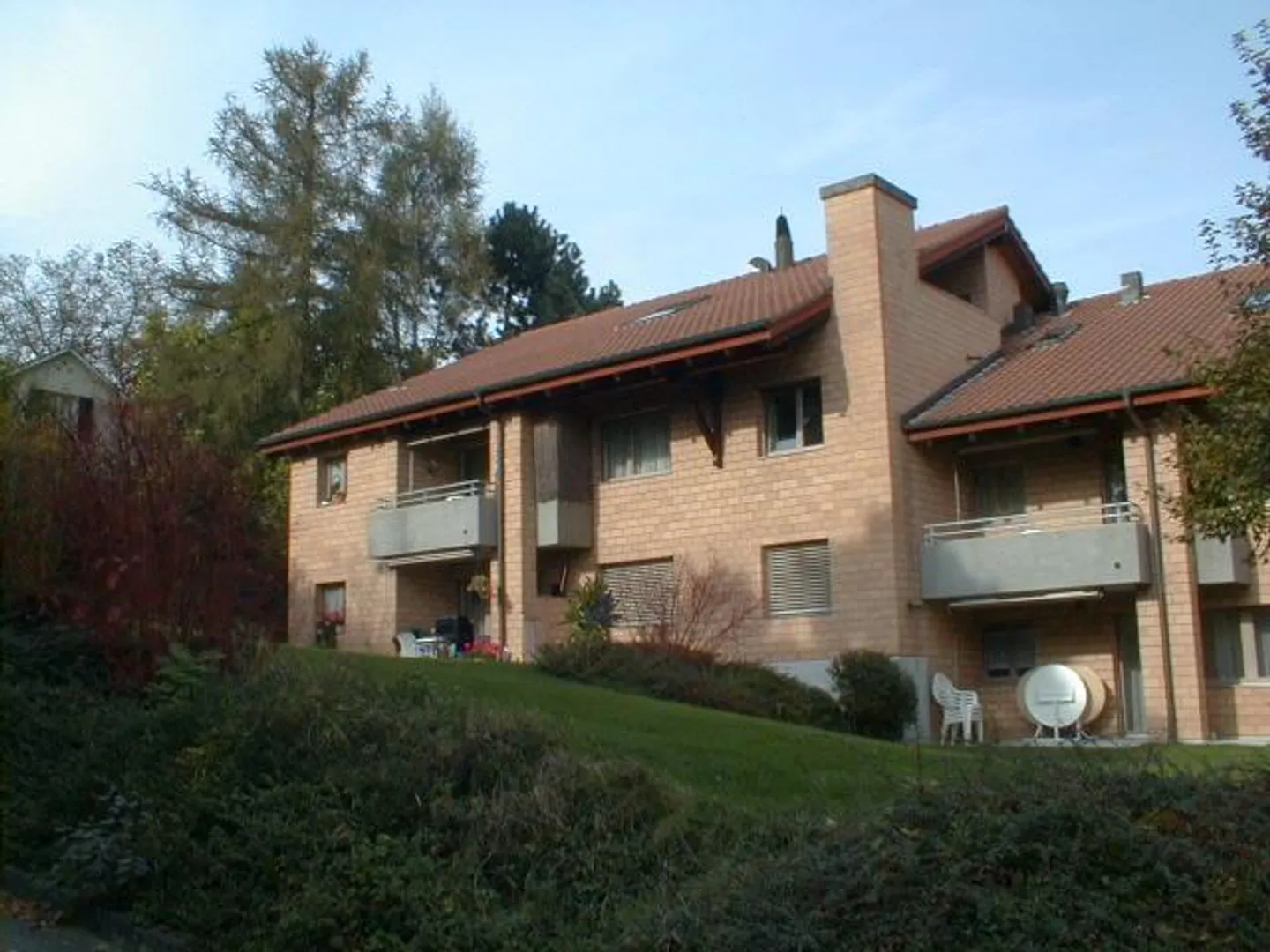 Einstellhallenplatz gesucht? - Foto 1 von 3