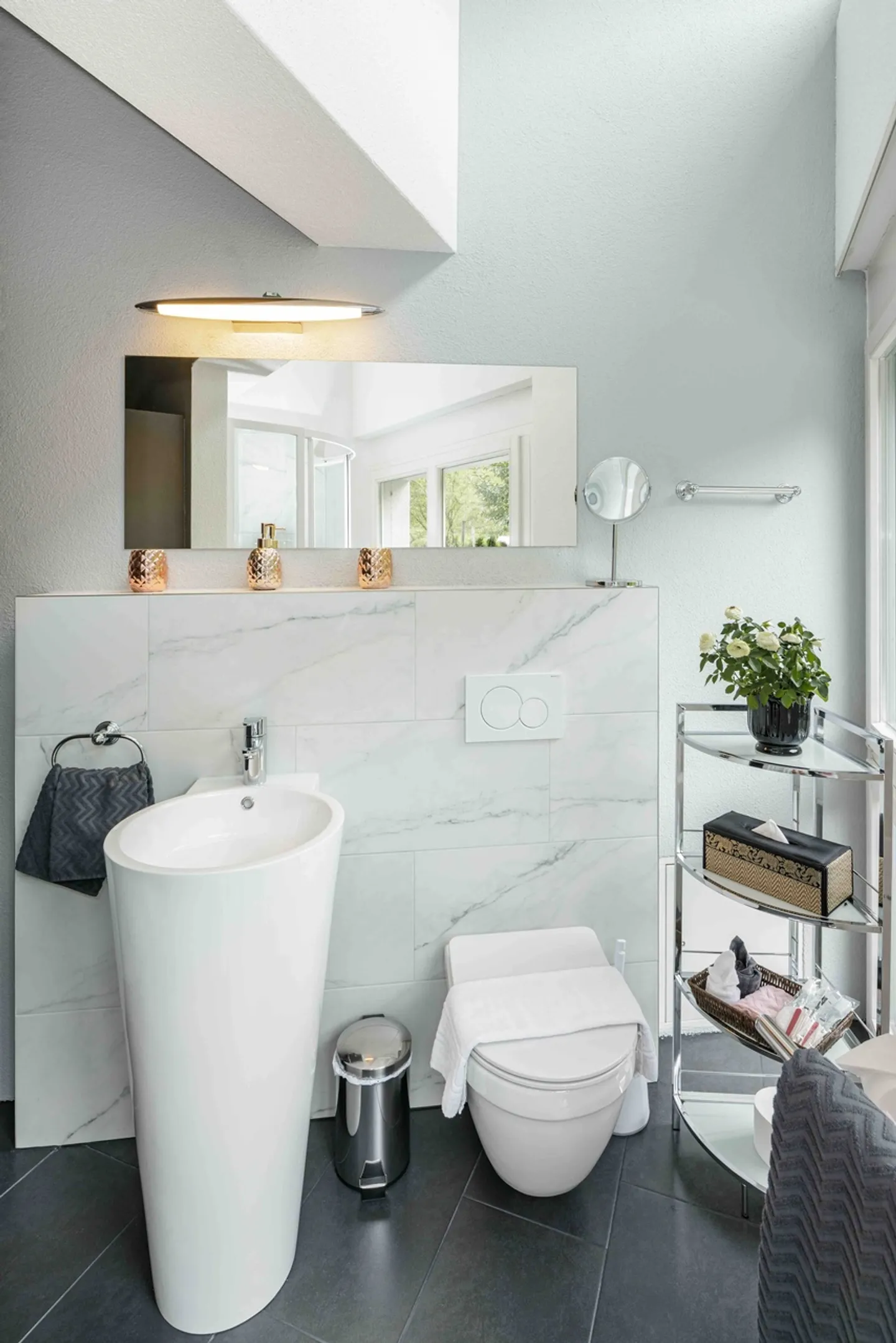 Villa exclusive avec vue spectaculaire sur le lac et les montagnes - Photo 17 sur 34