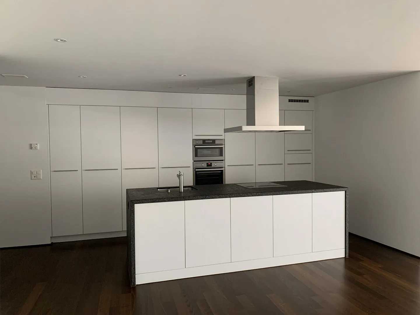 Appartamento moderno di 4,5 locali nello sviluppo Rheinfels III - Foto 4 di 9
