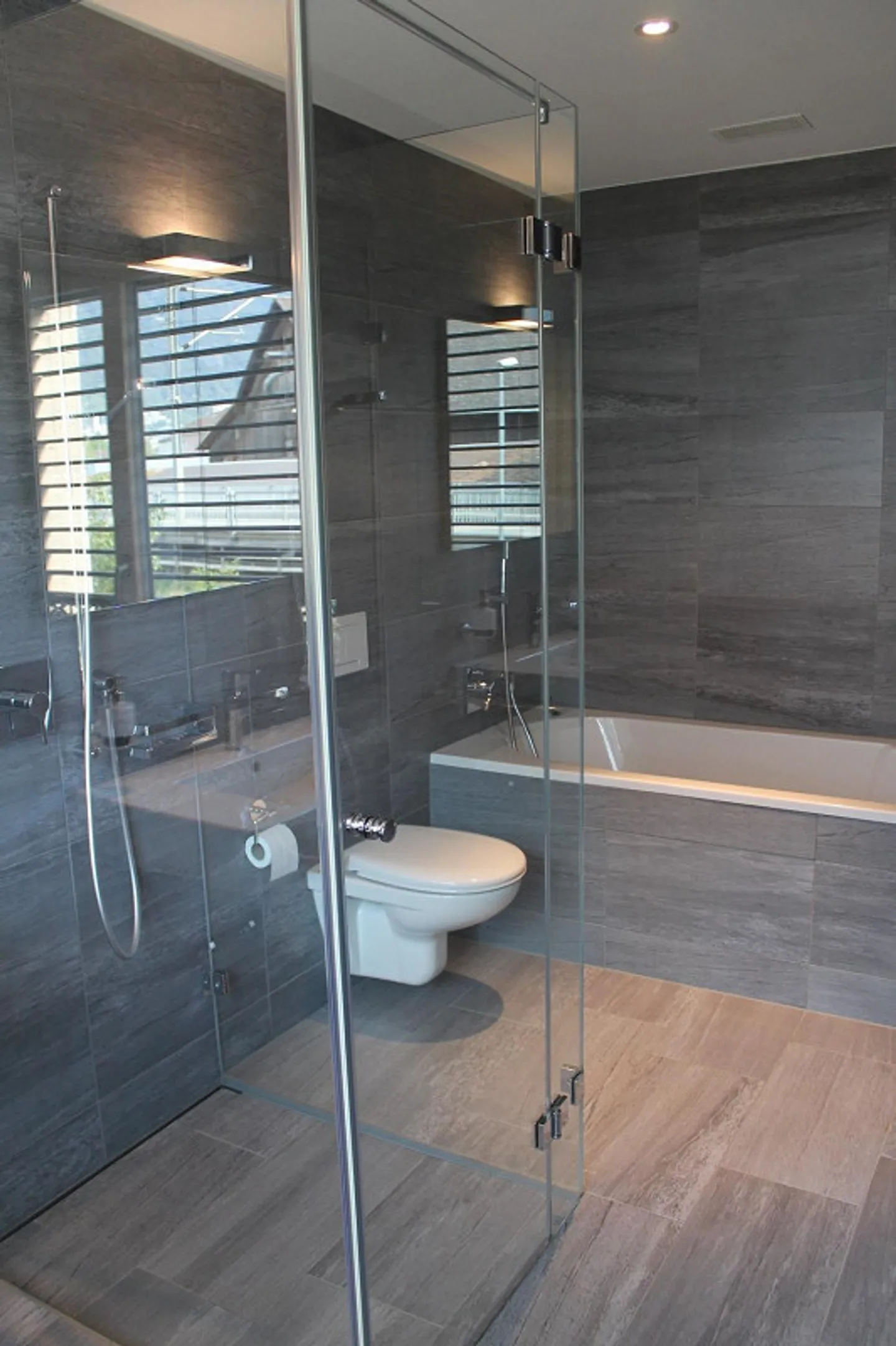 Appartamento moderno di 4,5 locali nello sviluppo Rheinfels III - Foto 7 di 9